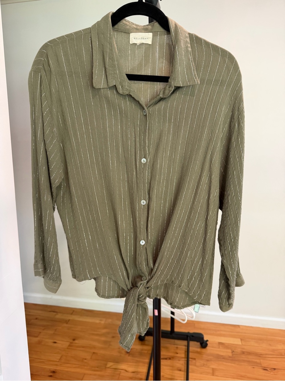 MELLODAY Olive Green Button-Front Tie-Hem Shirt